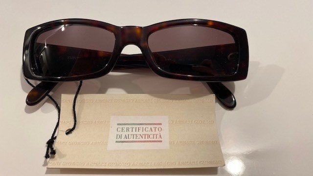Giorgio Armani turtle zonnebril, Bijoux, Sacs & Beauté, Neuf, Autres marques, Enlèvement ou Envoi, Brun