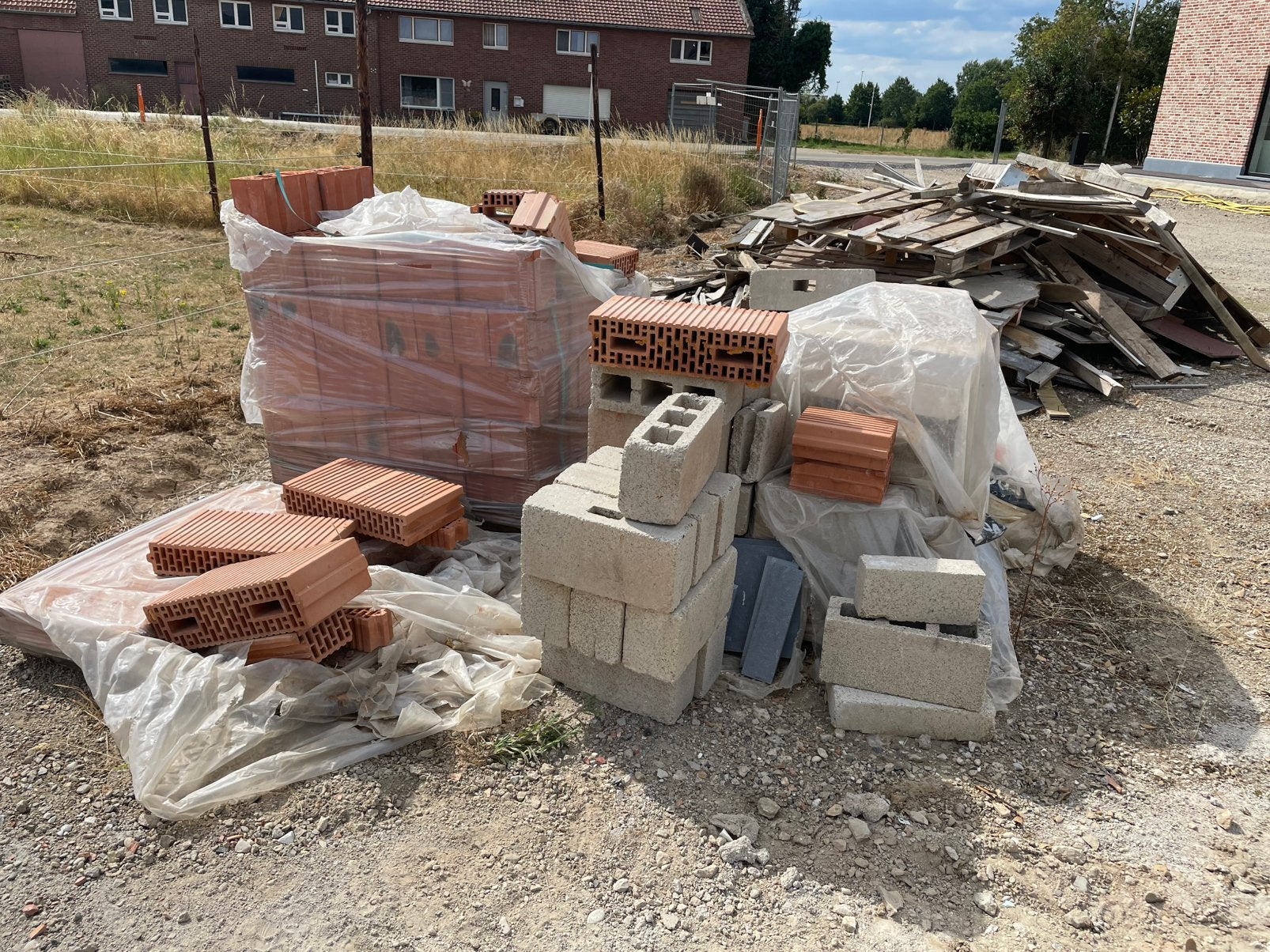 Restpartijen betonblokken snelbouwblok, Doe-het-zelf en Bouw, Metselstenen, Ophalen, Zo goed als nieuw