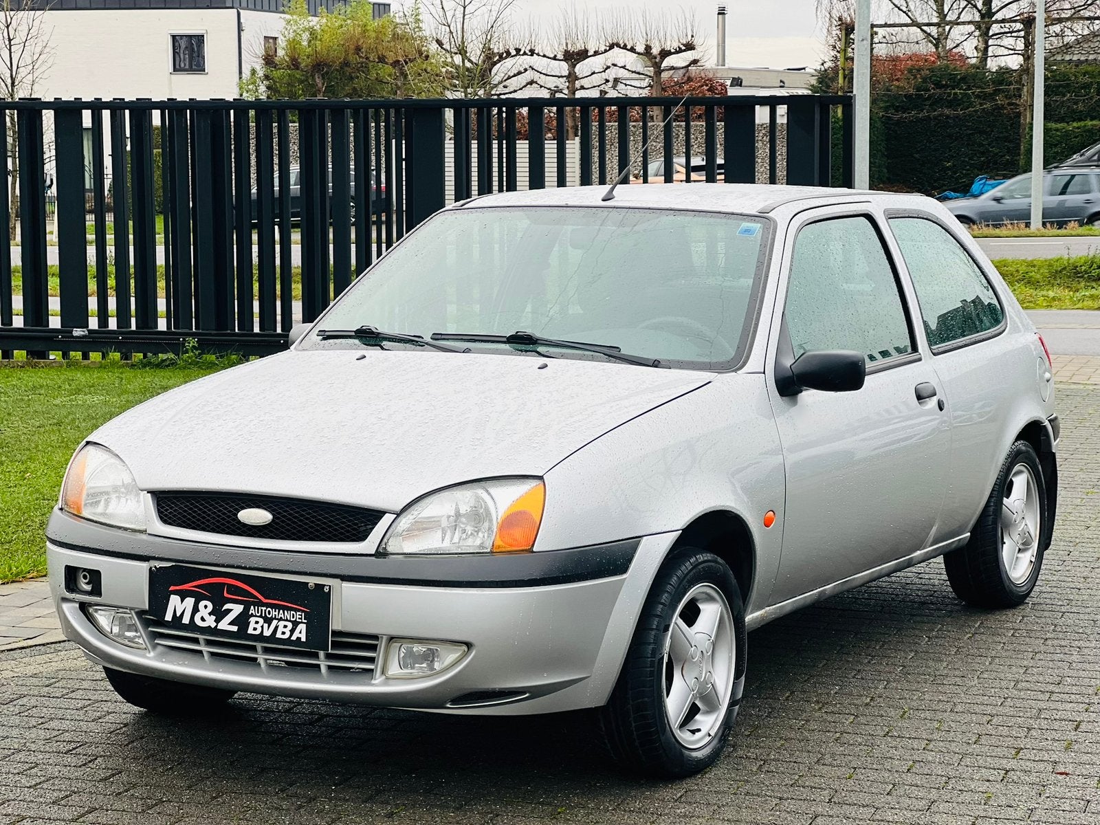 Ford Fiesta 1.3i Benzine * 68.000 km * 1 ste eign * 2003, Achat, Entreprise, Carnet d'entretien, 1300 cm³