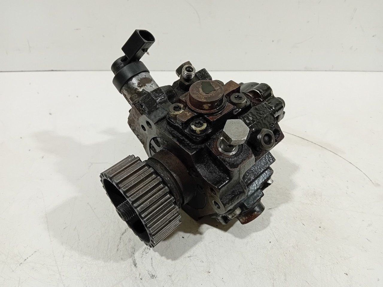 Stuurbekrachtiging pomp motor Audi Q7, Onderdelen@venauto.nl, Van der Ven Autorecycling B.V., Gebruikt, Ettenseweg 76, 4706 PB Roosendaal, The Netherlands