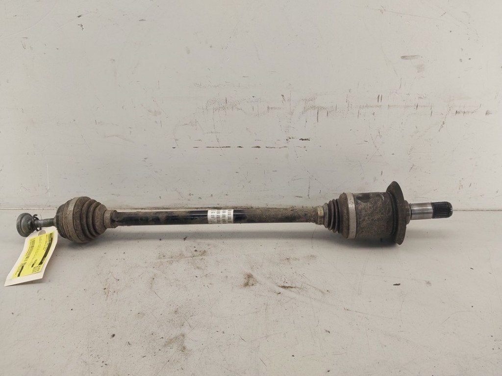 AANDRIJFAS LINKS ACHTER BMW 3 serie Touring (G21), Gebruikt, BMW, Petuelring 130
80809  München, DE, Bayerische Motoren Werke AG
