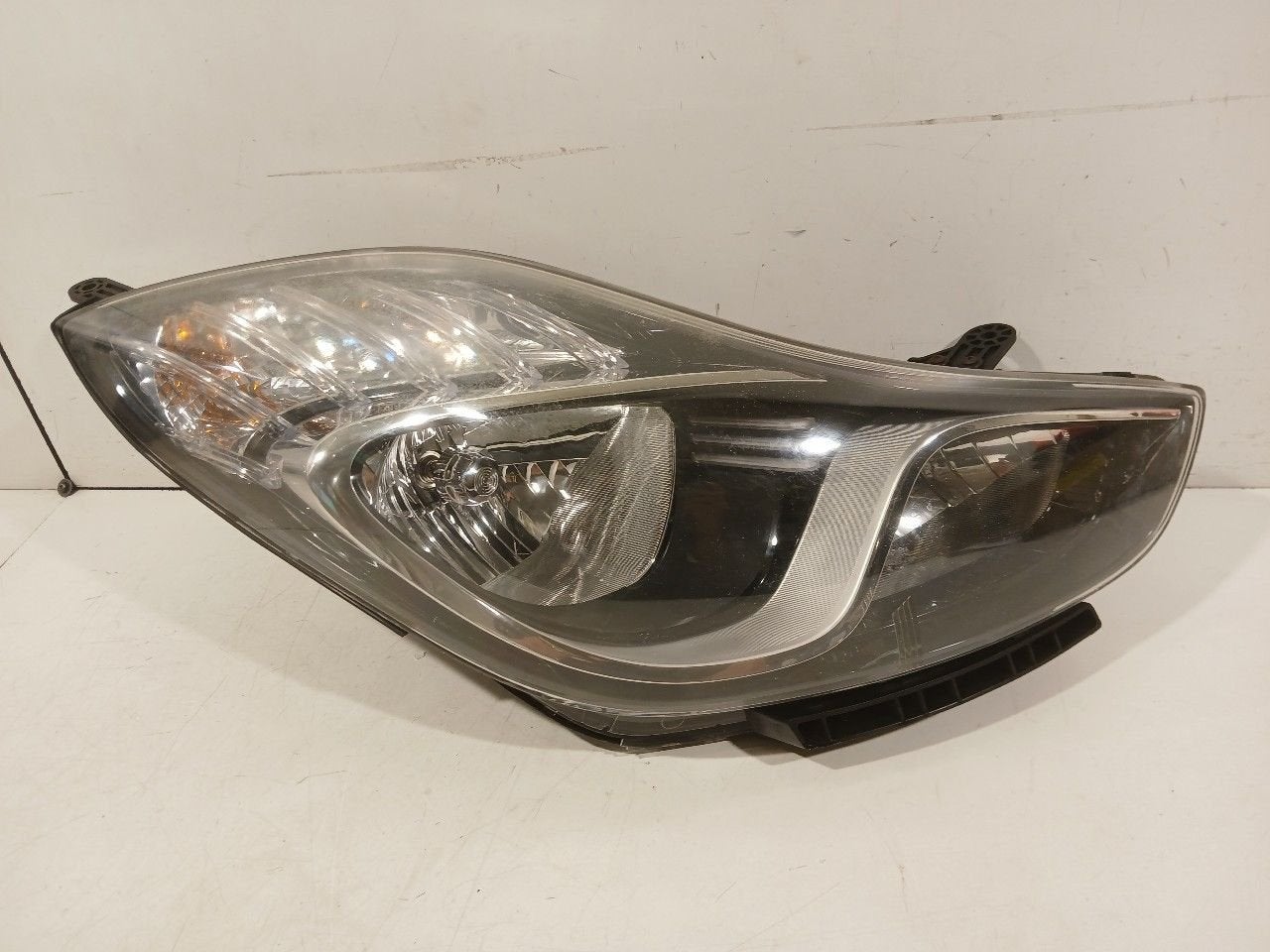 Koplamp rechts Hyundai iX 20, Onderdelen@venauto.nl, Van der Ven Autorecycling B.V., Gebruikt, Ettenseweg 76, 4706 PB Roosendaal, The Netherlands