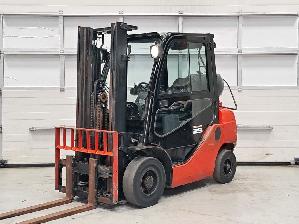 Toyota 02-8FGF25, Articles professionnels, Machines & Construction | Chariots élévateurs & Transport interne, 2000 à 3000 kg, LPG
