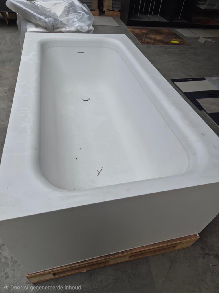 Krion bad met licht!! Hoge kwaliteit en in perfecte staat., Huis en Inrichting, Badkamer | Complete badkamers, Ophalen