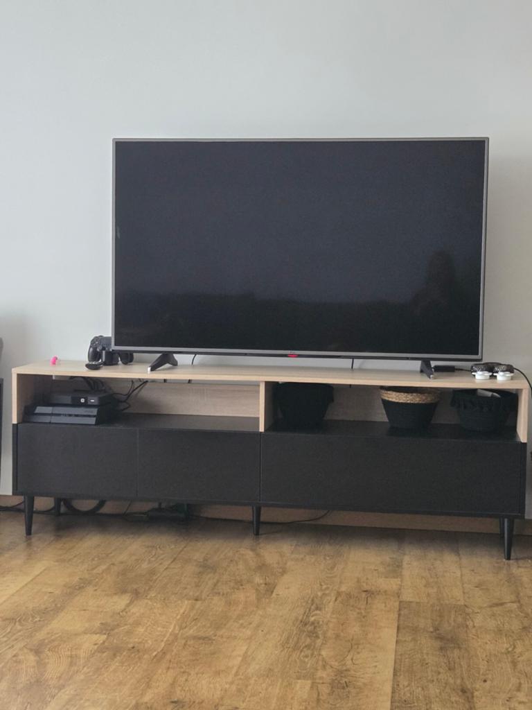 Tv kast in heel goede staat, Ophalen
