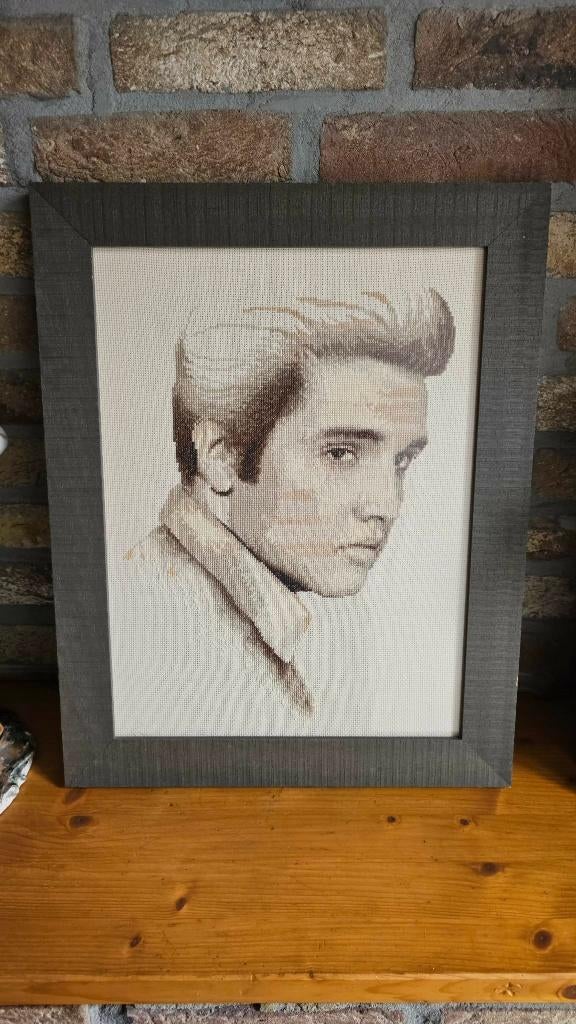 elvis presley the king geborduurd en ingekaderd in perfecte, Huis en Inrichting, Ophalen, Handgemaakt, Meerkleurig, Zo goed als nieuw