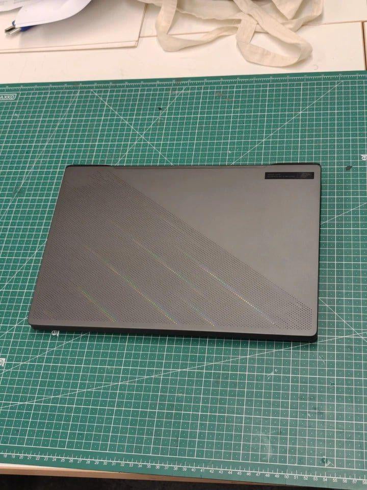 Asus ROG Zephyrus G16 2023 RTX 4060, Informatique & Logiciels, Ordinateurs portables Windows, Utilisé, 16 pouces, SSD, 4 Ghz ou plus