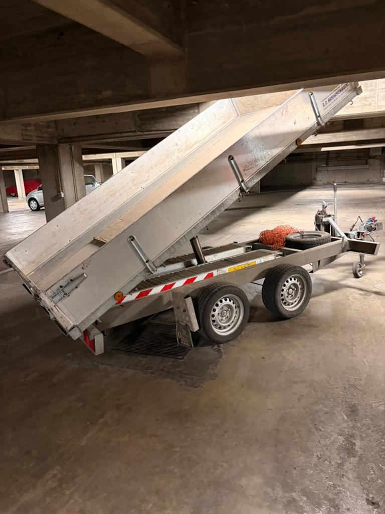 Remorque à double essieu Tipper 2700 kg 3,25 m x 1,75 m, Enlèvement, Utilisé