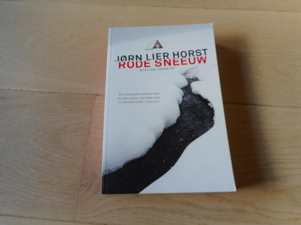 Jorn Lier Horst - Rode sneeuw, Boeken, Ophalen of Verzenden, Gelezen