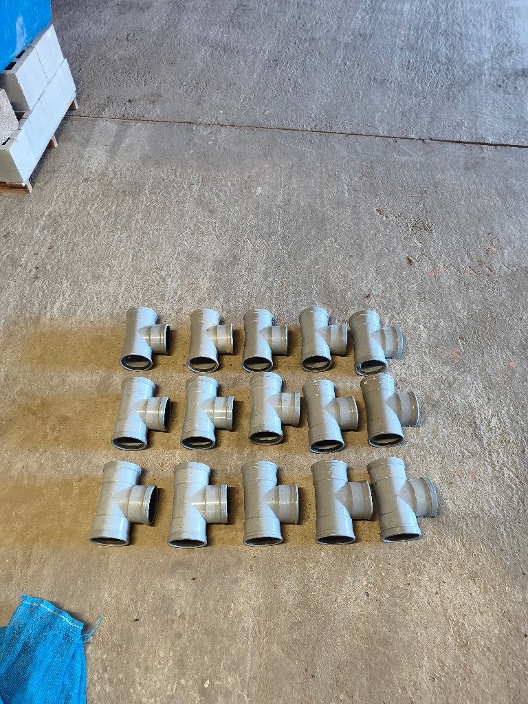 Pvc t stukken 110, Ophalen, Afvoer, PVC, Nieuw