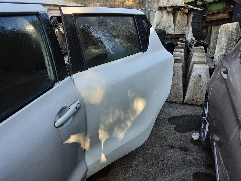 PORTE GAUCHE ARRIÈRE Suzuki Swift (ZC / ZD) (01-2017/-), Autos : Pièces & Accessoires, Utilisé, Arrière, Suzuki, Porte