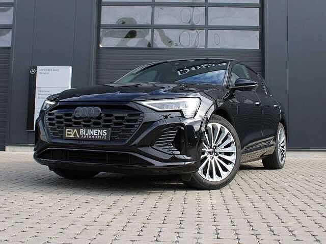 Audi Q8 e-tron 89 kWh 50 Quattro S line, Auto's, Automaat, Parkeersensor, Zwart, Elektrisch