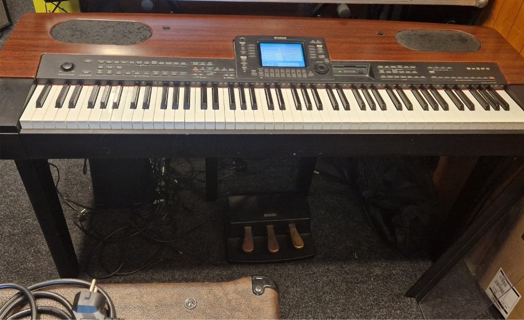 Yamaha PF1000 (Tyros in piano vorm), Muziek en Instrumenten, Ophalen, Gebruikt, Bruin, Digitaal
