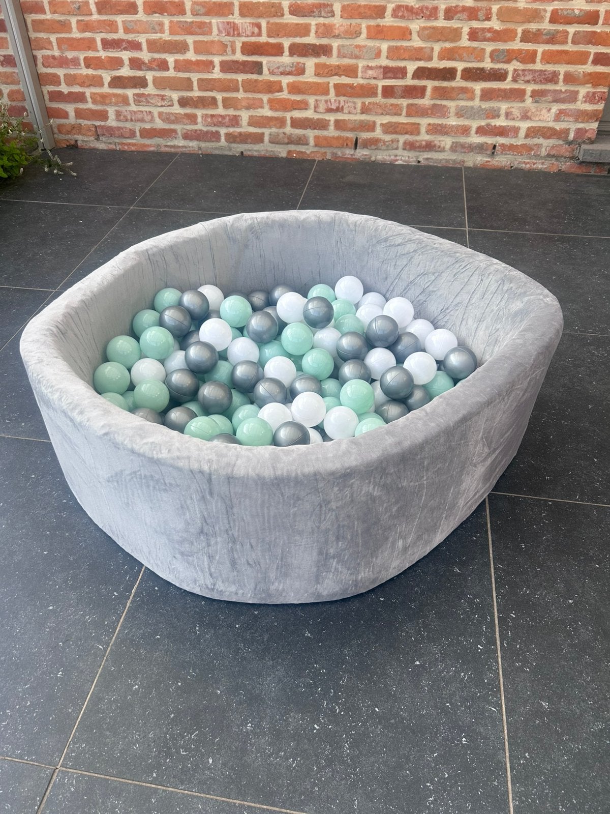 Nieuw ballenbad, Ophalen, Nieuw
