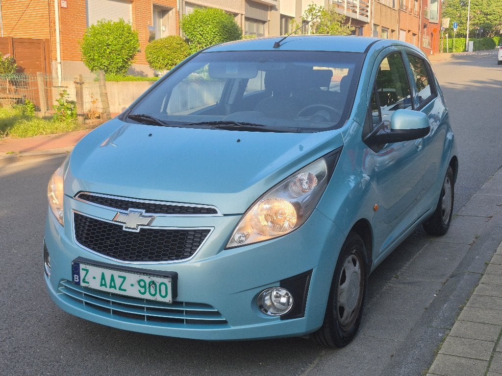 CHEVROLET SPARK 1.0L À ESSENCE HOMOLOGUÉE À VENDRE 2700EUROS, Autos, Chevrolet, Euro 5, Achat, 50 kW, 5 portes