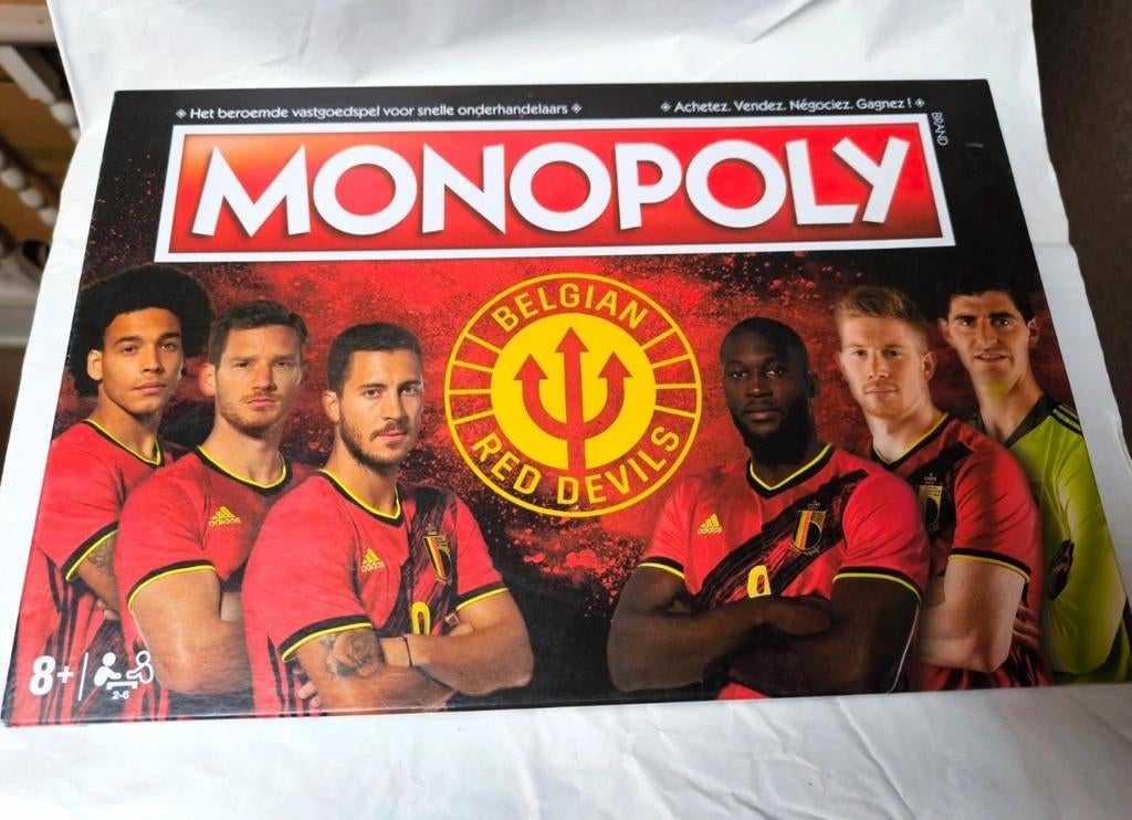 Monopoly Neuf  Red devils diables rouge football . C