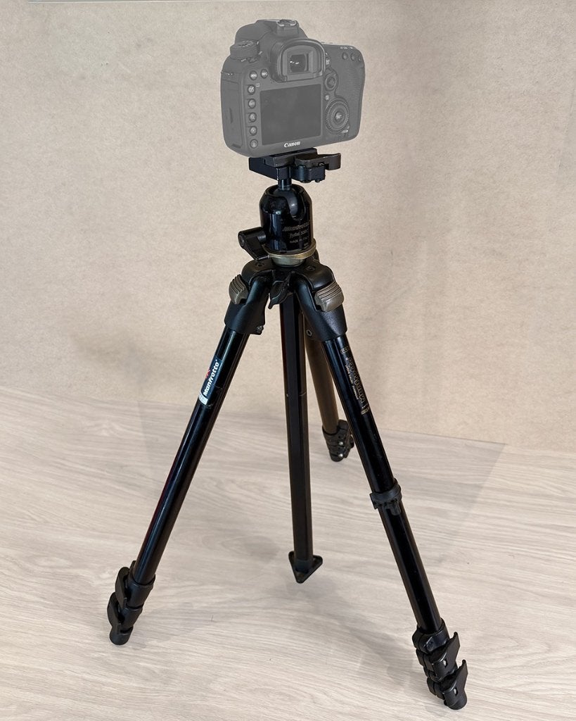 Manfrotto statief met balhoofd, incl. smartphone adapter., Ophalen, Met balhoofd, Gebruikt, Balhoofd