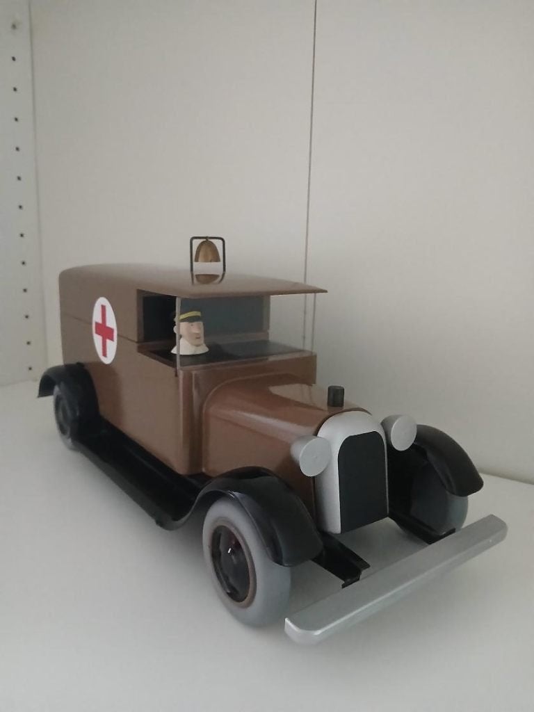 Hergé - Kuifje - De ziekenwagen, Verzamelen, Stripfiguren, Ophalen, Kuifje, Nieuw, Beeldje of Figuurtje