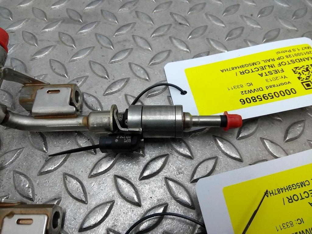 FORD FIESTA BRANDSTOF INJECTOR / VERSTUIVER 2013, Ophalen of Verzenden, Gebruikt, Stiba lid