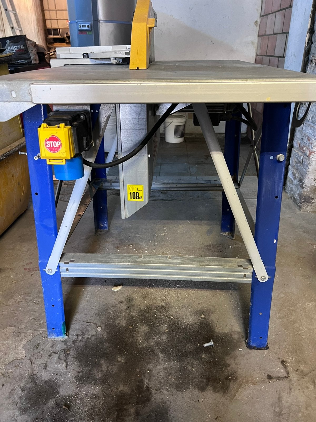 Scie a bois table pour chantier, Bricolage & Construction, Outillage | Scies mécaniques, Enlèvement