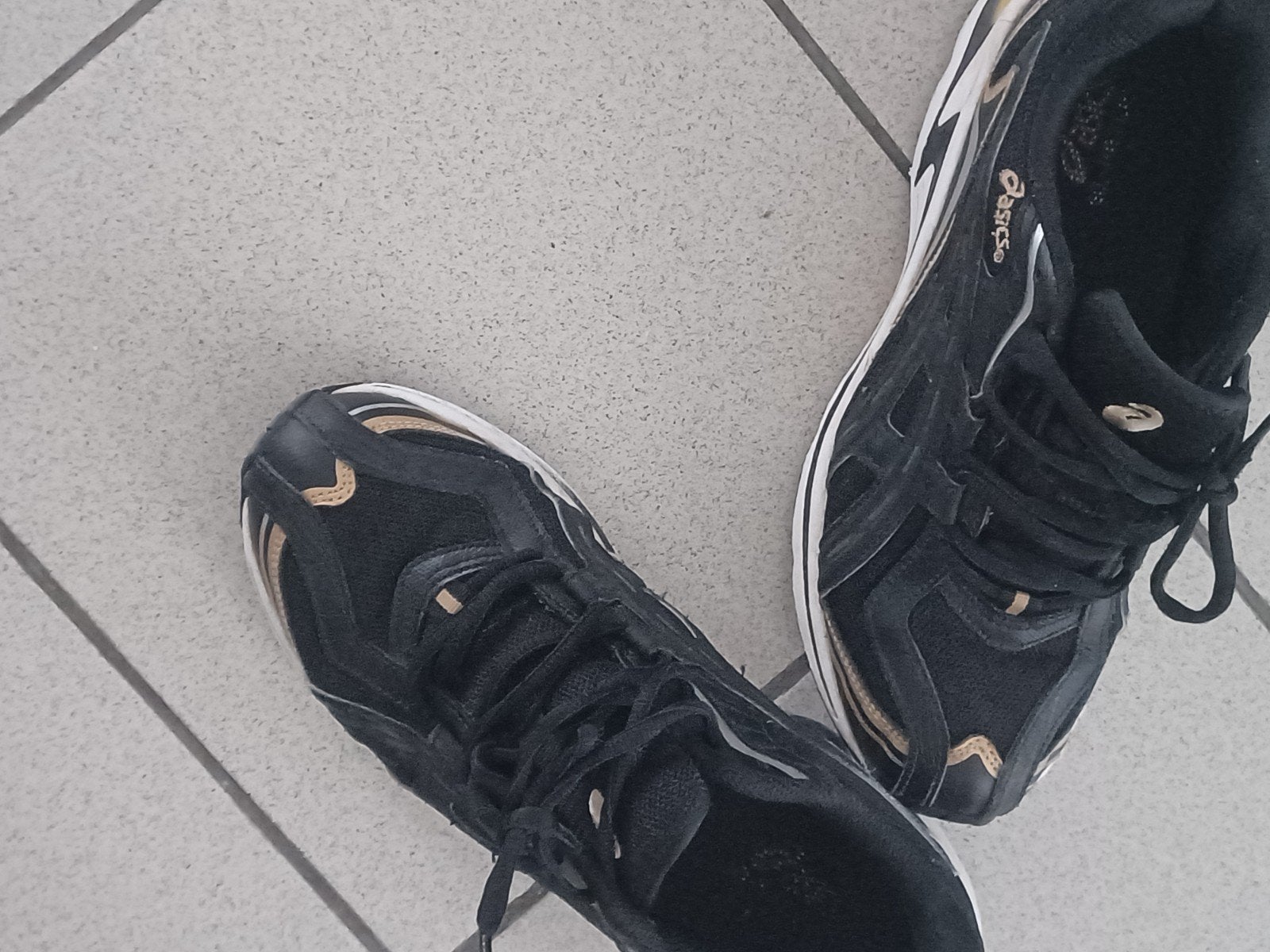 basket asics, Enlèvement ou Envoi, Utilisé
