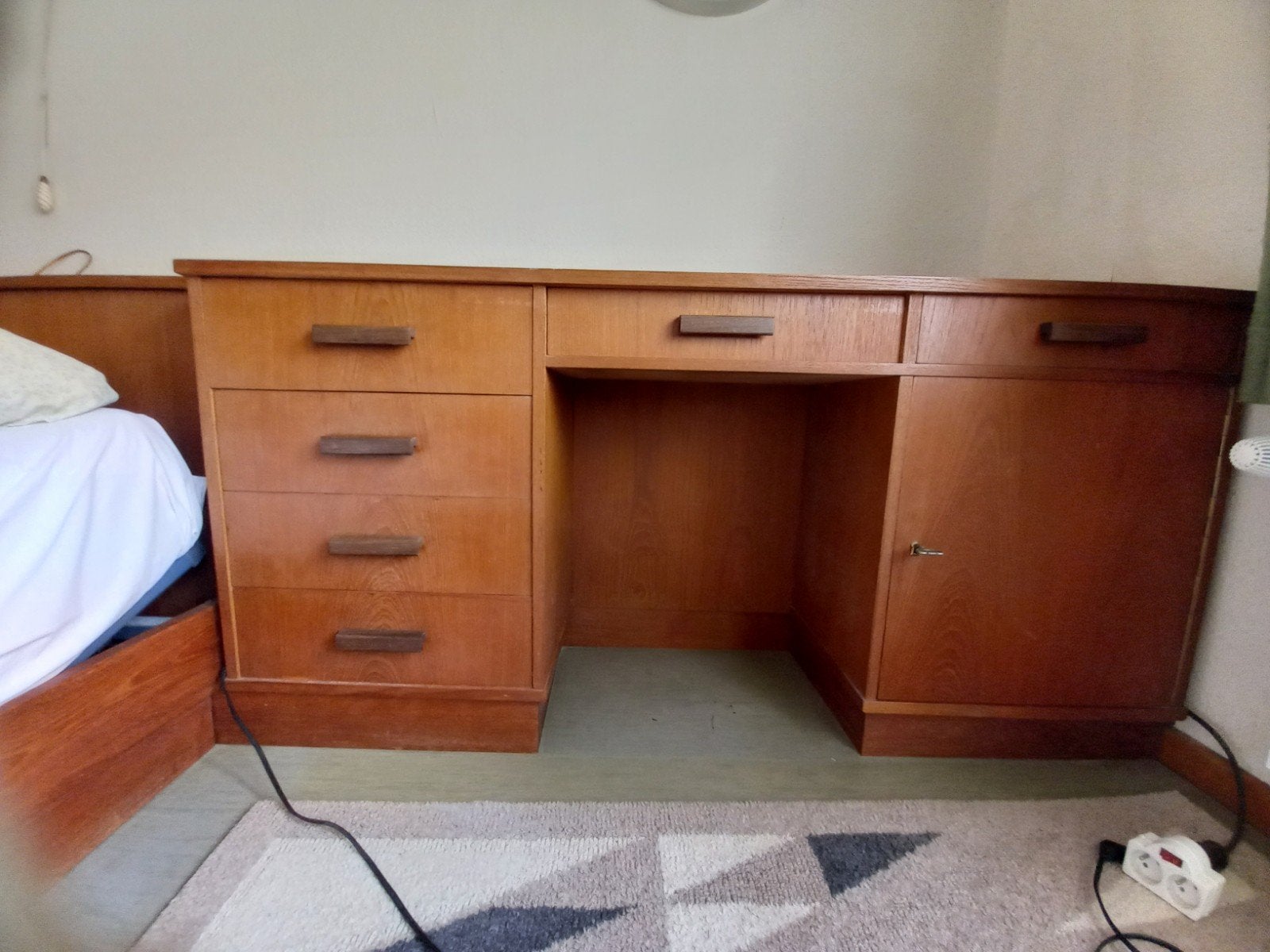 Teakhouten bureau., Huis en Inrichting, Ophalen, Hout