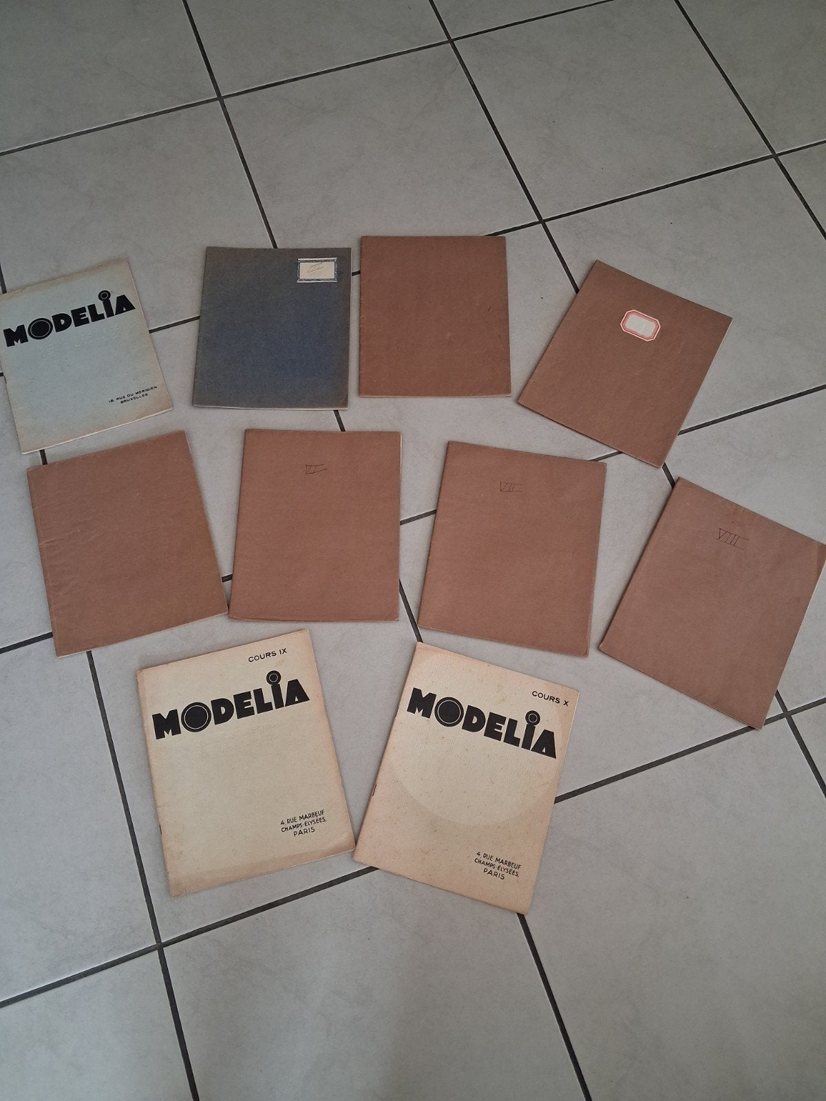 Livre de couture  modelia