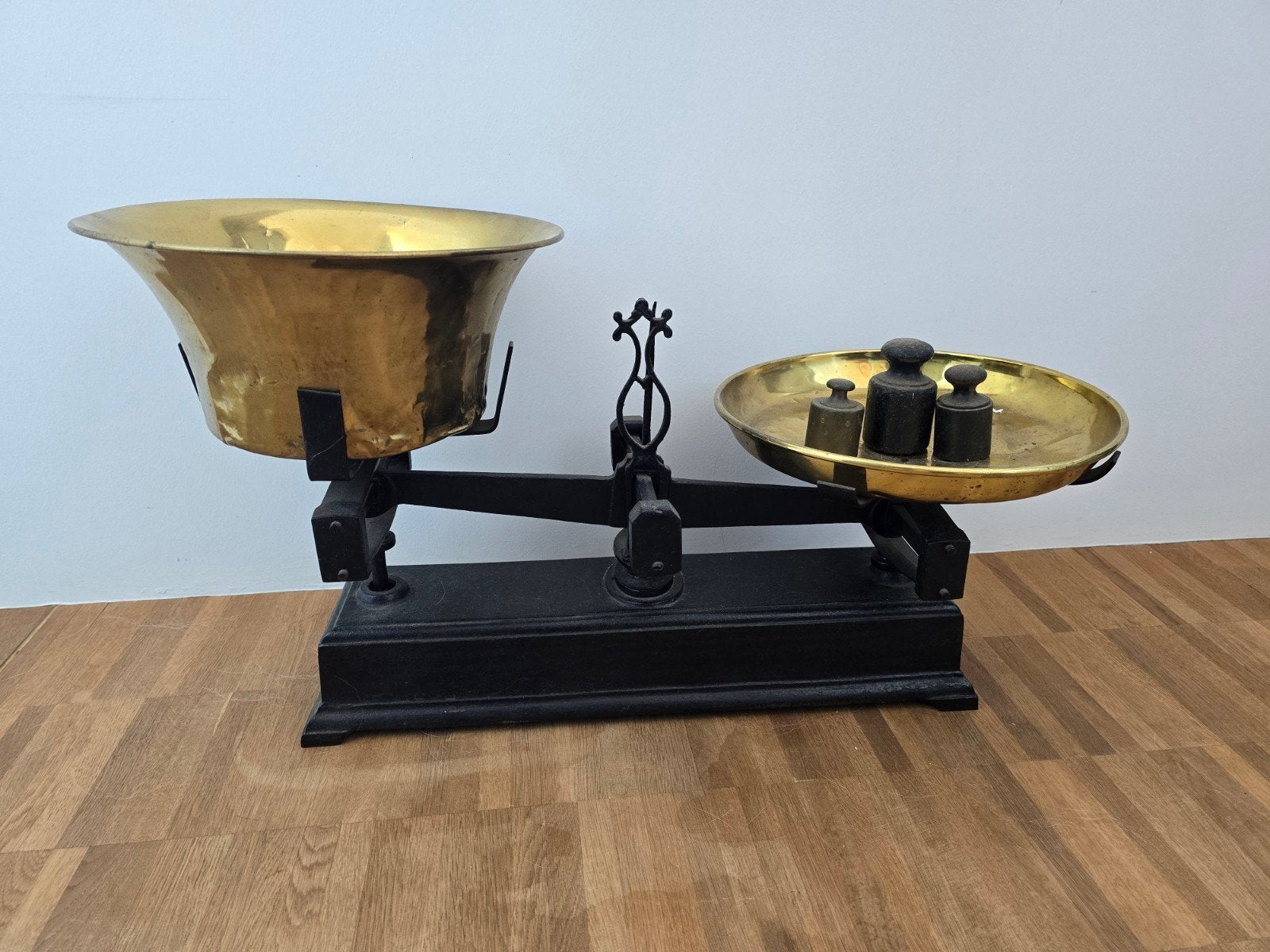 oude weegschaal, Antiek en Kunst, Antiek | Gereedschap en Instrumenten, Ophalen