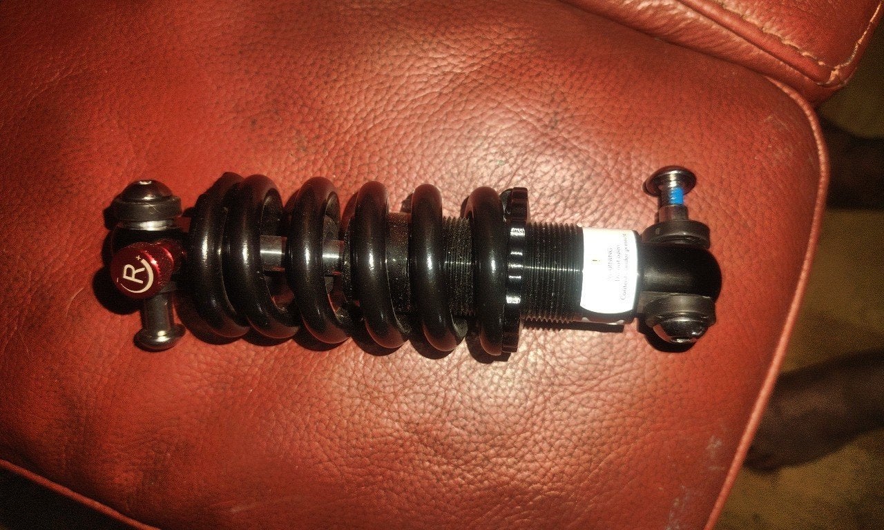 Amortisseur hydraulique réglable, Fietsen en Brommers, Brommers | Toebehoren, Ophalen of Verzenden, Nieuw, Overige typen, EXCLUSIF