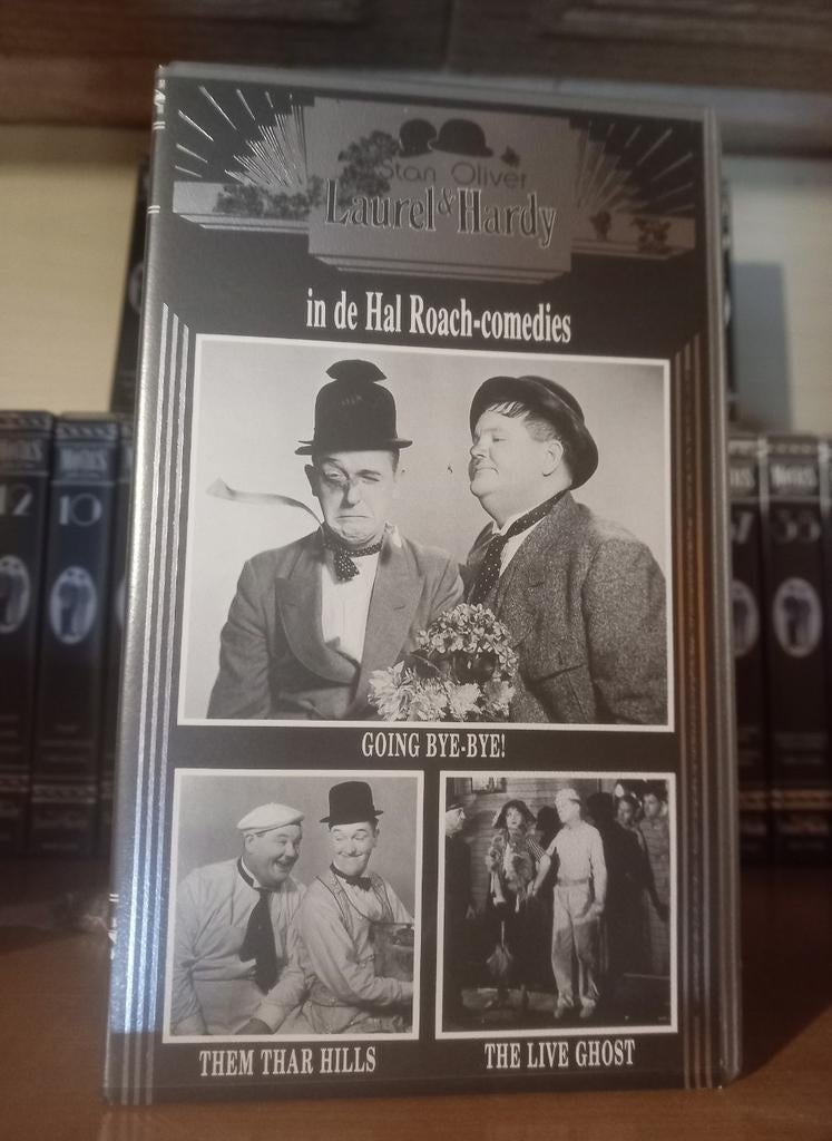 VHS films reeks 39 stuks Laurel & Hardy, Cd's en Dvd's, Ophalen