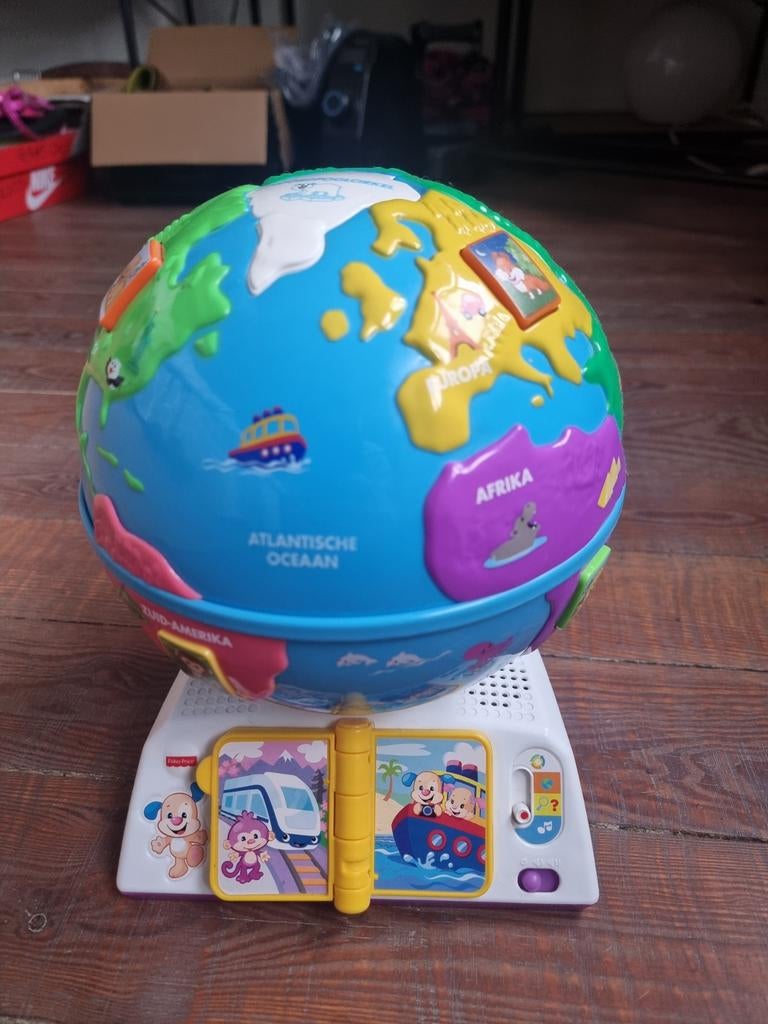 Interactieve wereldbol Fisher Price, Ophalen