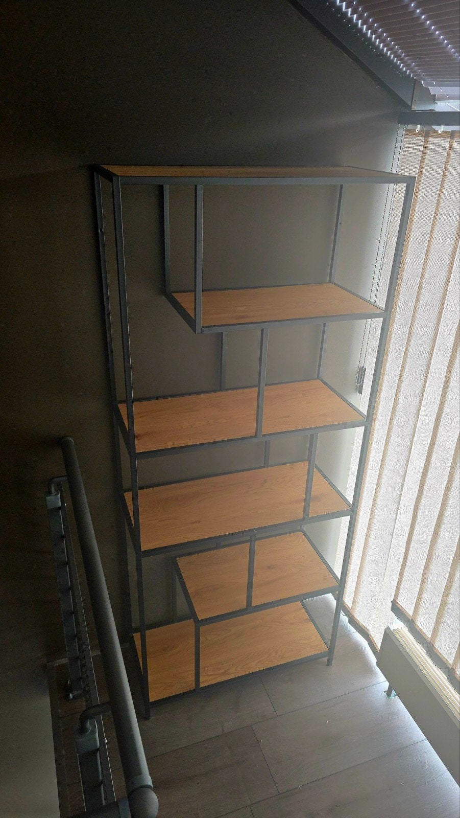 Étagère / Bibliothèque industrielle asymétrique (185 cm), Enlèvement, Comme neuf