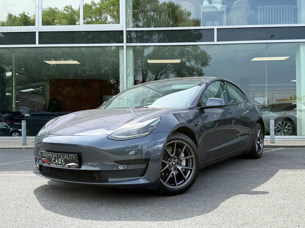 Tesla Model 3 PANO / 360CAMERA / ZETEL & STUURVERWARMING /, Auto's, Tesla, Automaat, 4 deurs, Gebruikt, Leder