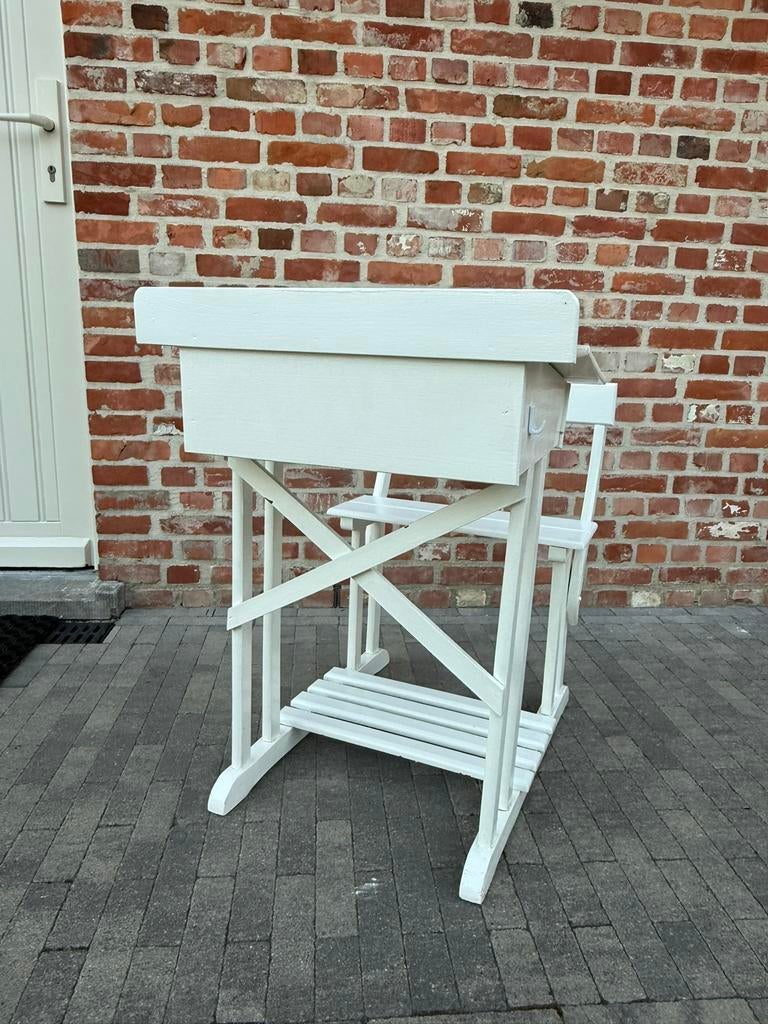 Oud schoolbankje, Ophalen