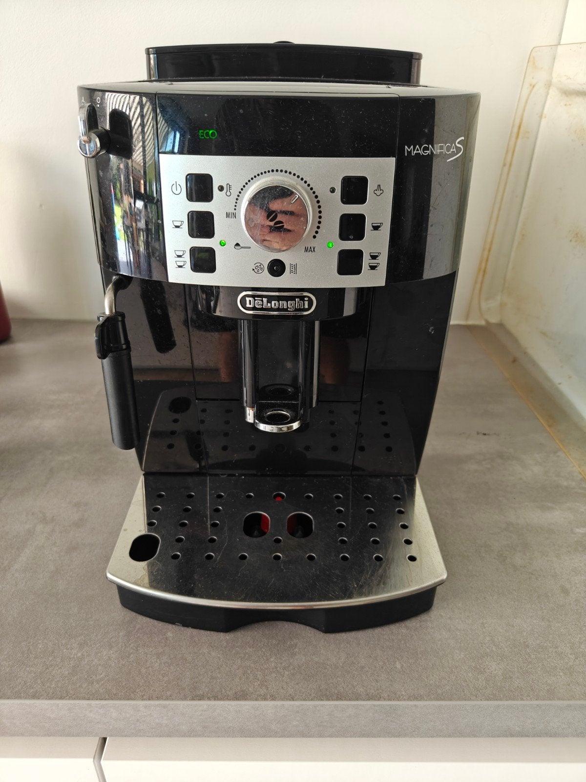 De'Longhi Magnifica S volautomatische espressomachine, Elektronische apparatuur, Koffiezetapparaten, Ophalen