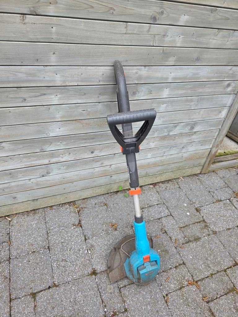Grastrimmer van gardena, Ophalen