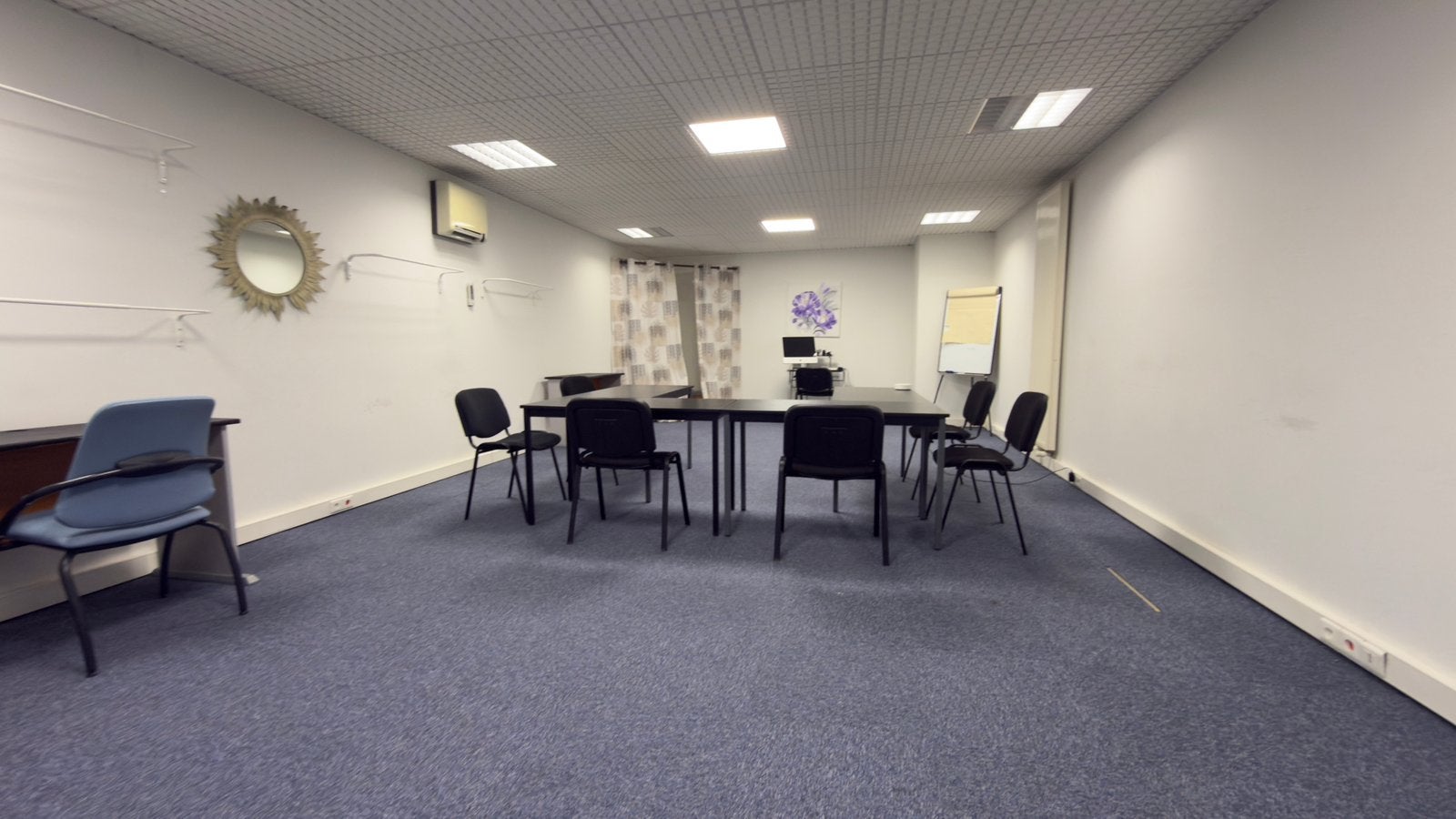 Immeuble professionnel–Emplacement stratégique Saint-Quentin, Immo, Étranger, 290 m², Autres types, France, Ville