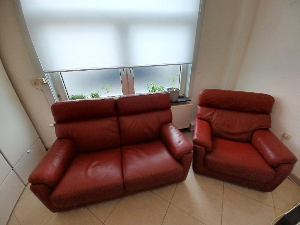 2-zitsbank + rood/bordeauxrode leren fauteuil, Ophalen, Gebruikt, Driepersoons, Rechte bank