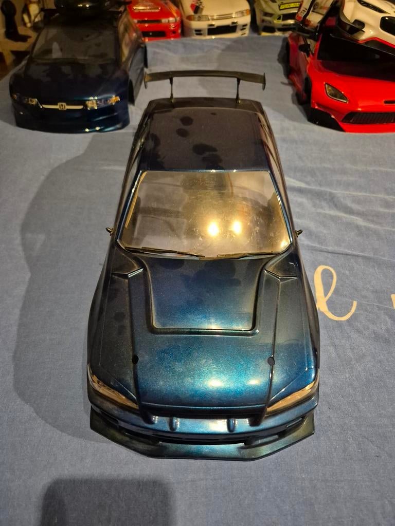 Body yokomo nissan er 34, Ophalen