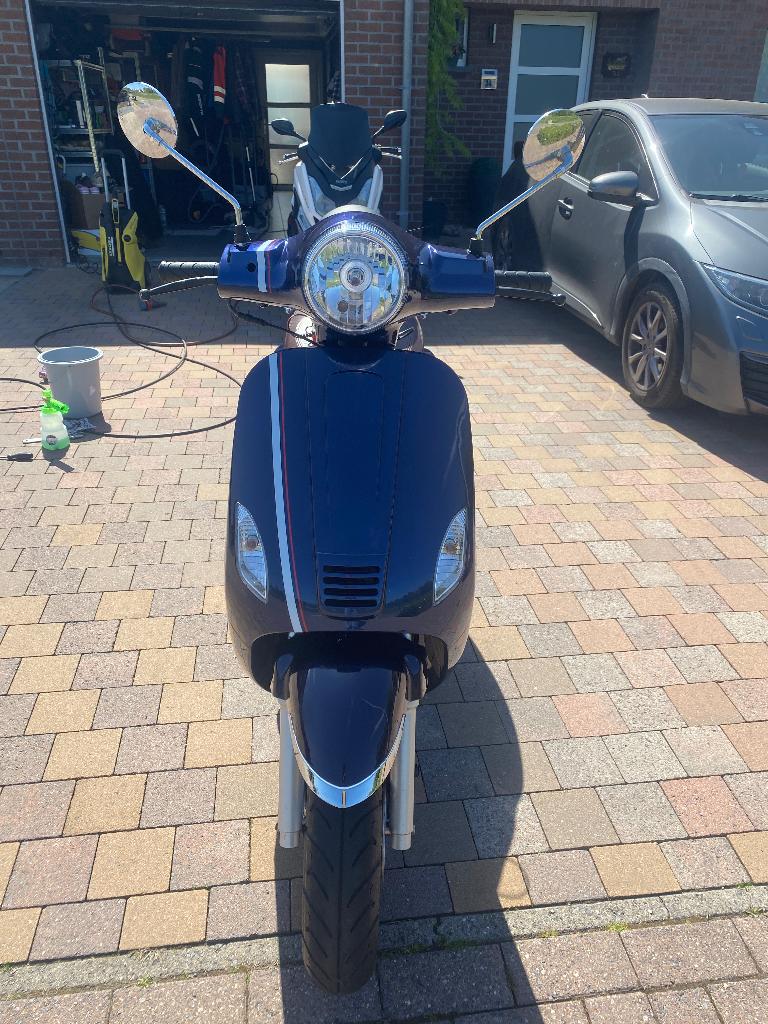 Scooter Neco Azzuro S 50 cc, Motoren, Ophalen, 11 kW of minder
