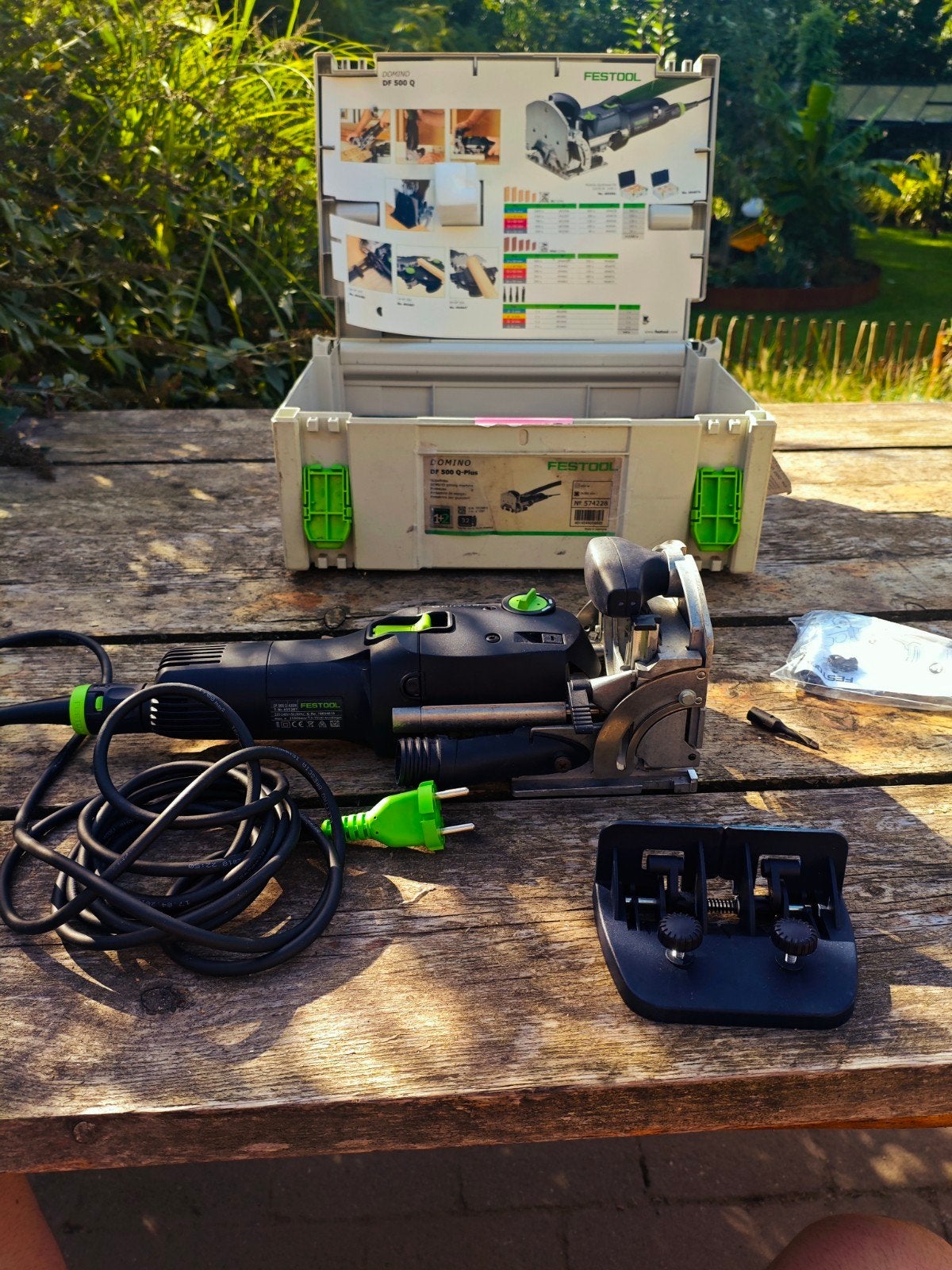 Fraiseuse à goujons Festool Domino DF 500 Q-Plus, Enlèvement ou Envoi, Électrique, Routeur