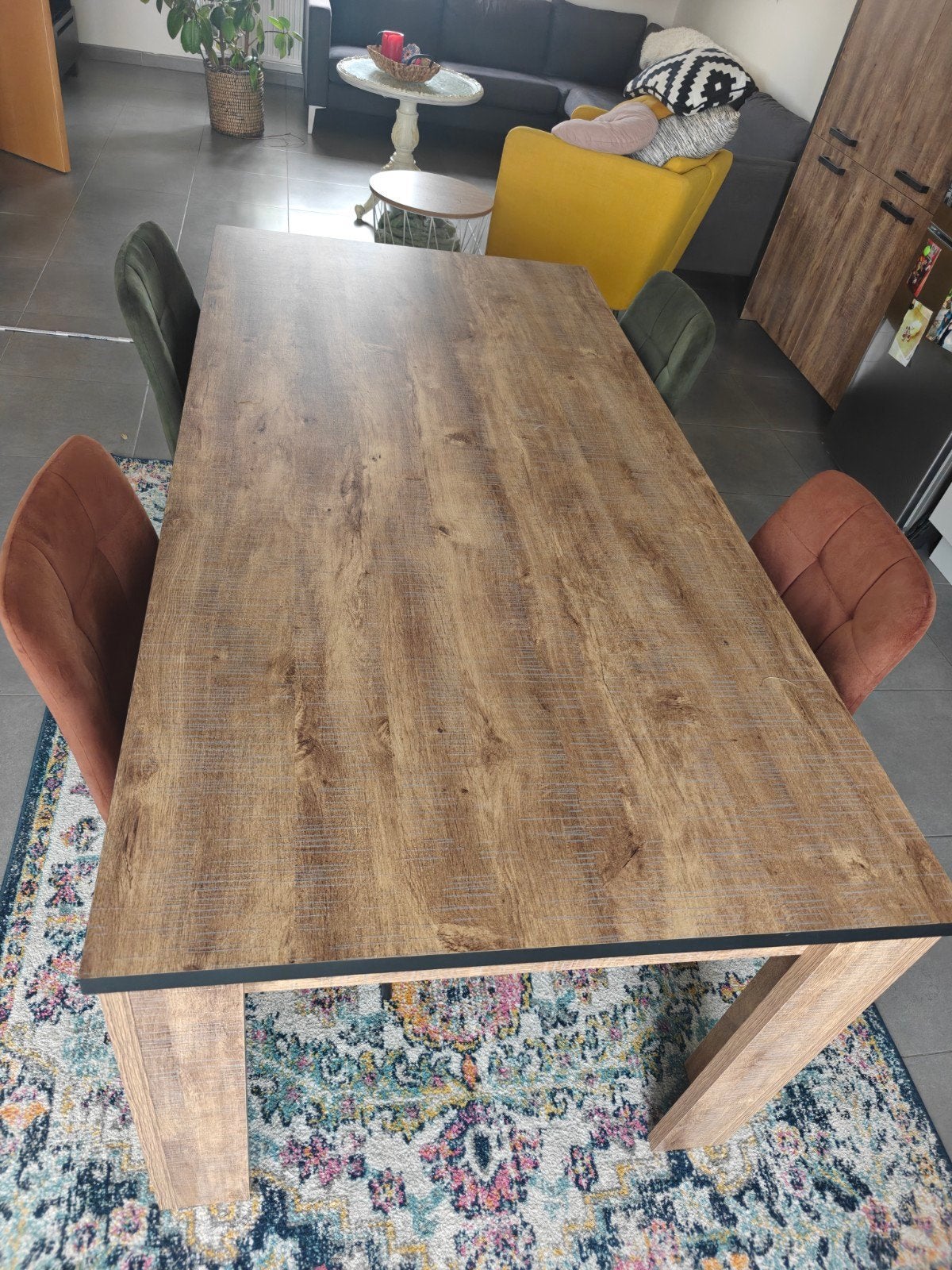 eettafel ZONDER STOELEN, Ophalen, Nieuw, 50 tot 100 cm, 150 tot 200 cm