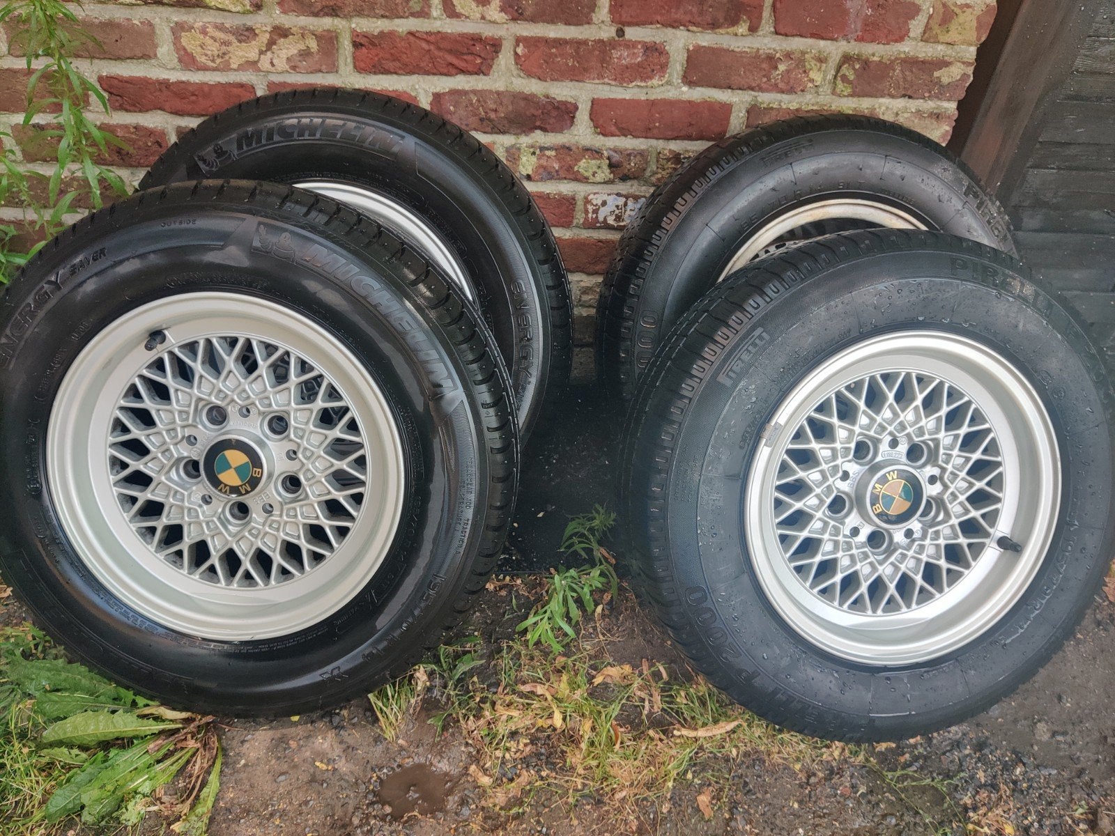 Vier velgen met banden bmw, Ophalen, Band(en)
