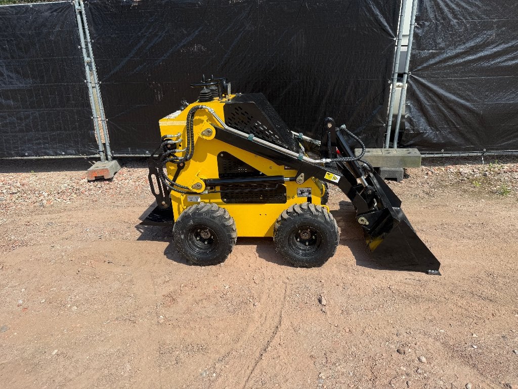 Mini chargeuse sur pneus Delano T360 700 kg NEUVE, Articles professionnels, Enlèvement, Excavatrice