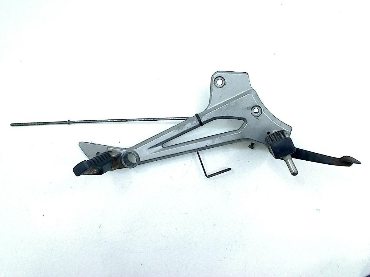 REPOSE PIEDS AVANT DROIT ER-5 2001-2005 (ER5 ER500C-D), Dhr. S. di Majo, Utilisé, Info@cama-motorparts.nl, P.J. Troelstraweg 8 8
3144 CX  MAASSLUIS, NL