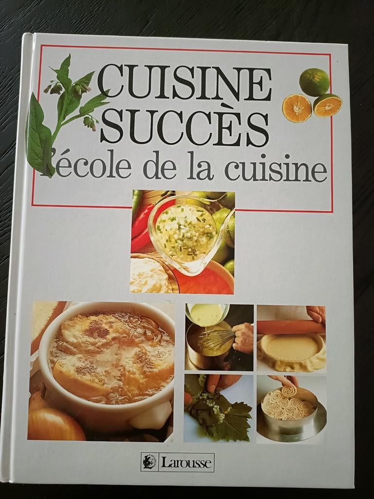 Livre de recettes Larousse Cuisine Succes L'école de la cuis, Livres, Enlèvement ou Envoi