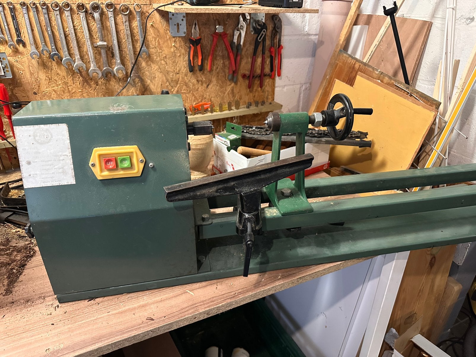 Tour a bois avec gouges, Enlèvement, Utilisé, Tour à bois, 1000 mm ou plus