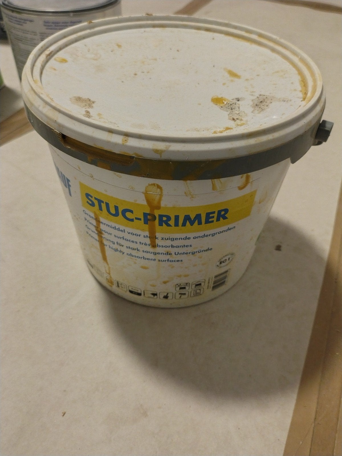Knauf stuc-primer 2L. Gratis, Minder dan 5 liter, Ophalen, Zo goed als nieuw