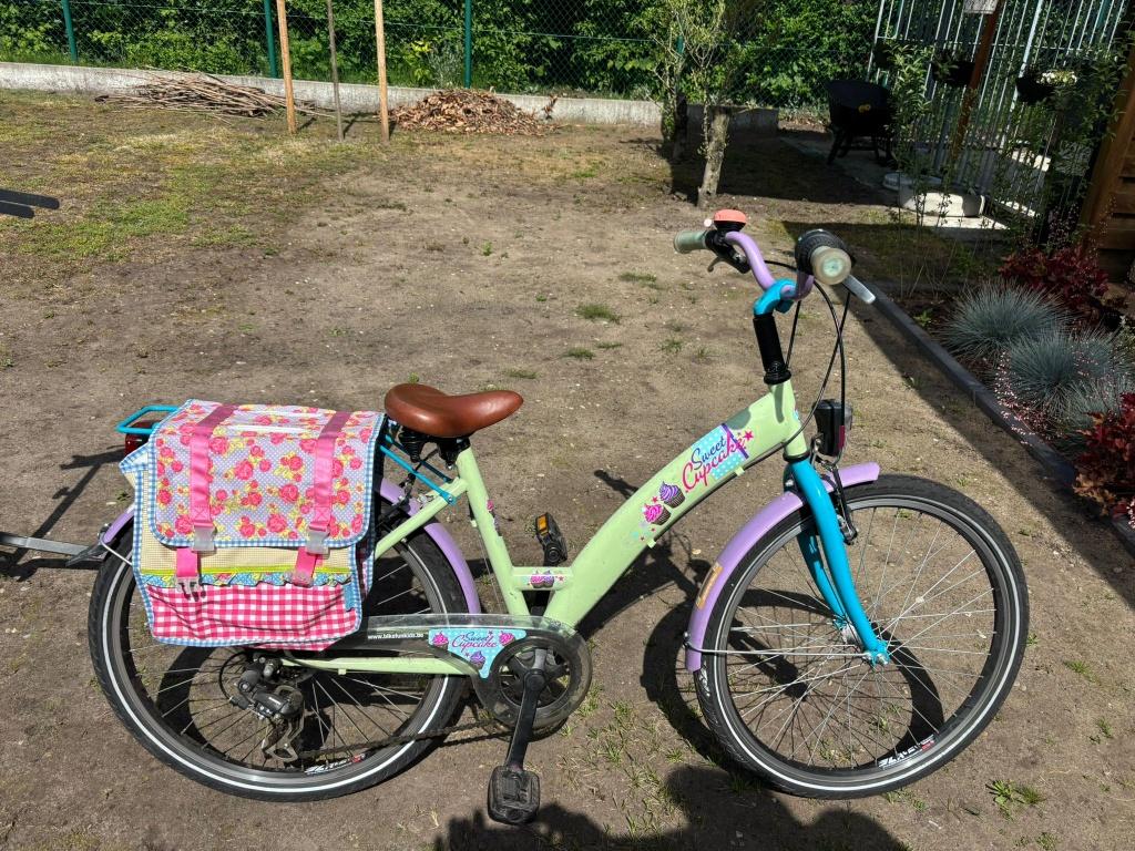 Meisjesfiets 24" - Sweet Cupcake", Fietsen en Brommers, Fietsen | Meisjes, Gebruikt, 22 inch, Handrem, Versnellingen, Velgrem