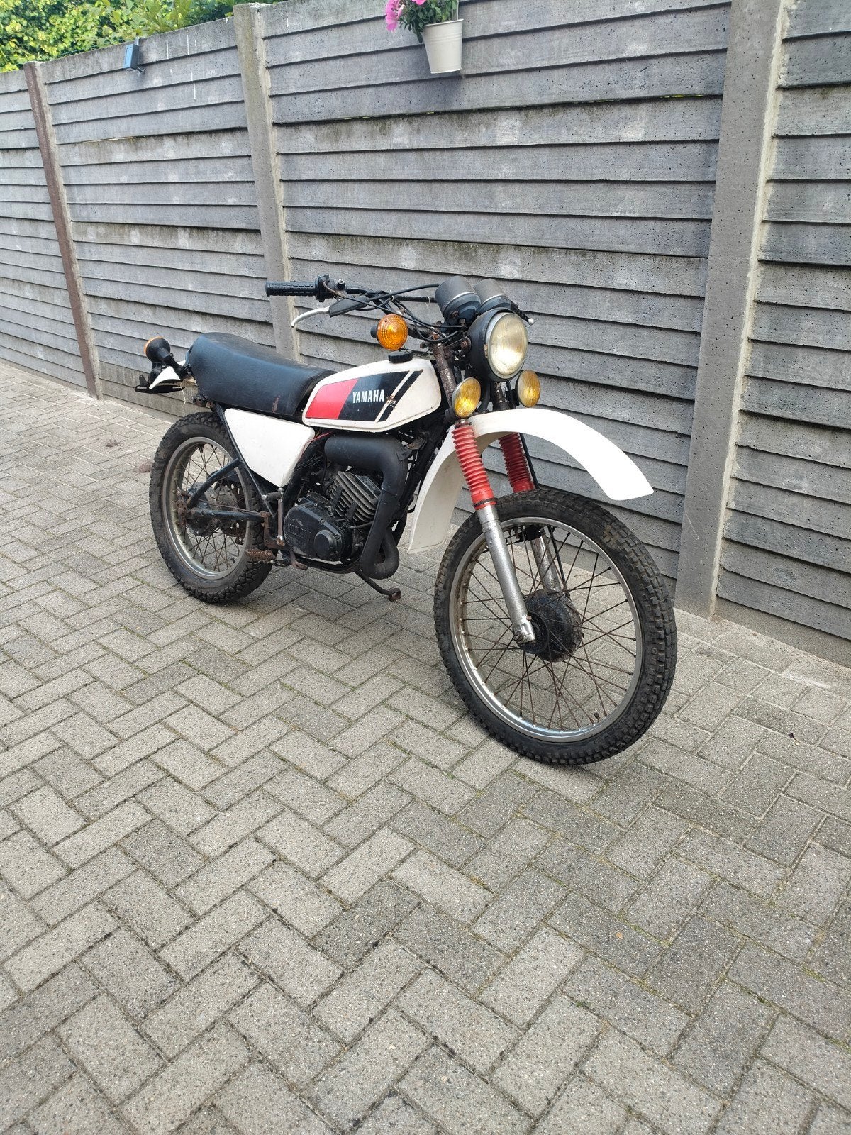 Yamaha dt 125 met papieren